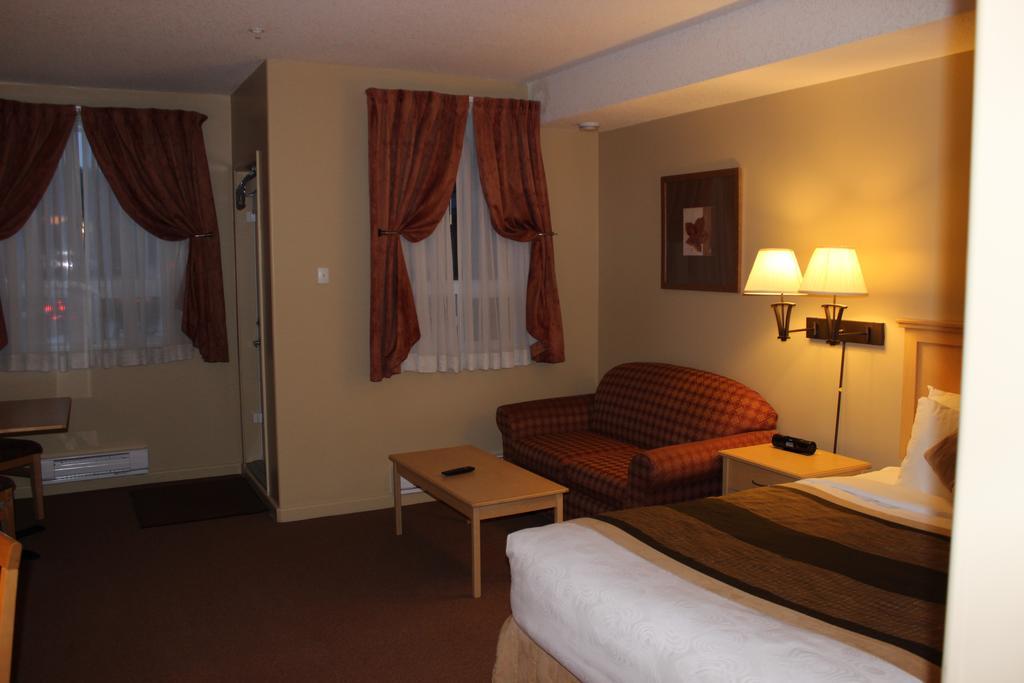 Clearwater Hotel Ltd Fort Mcmurray Eksteriør bilde