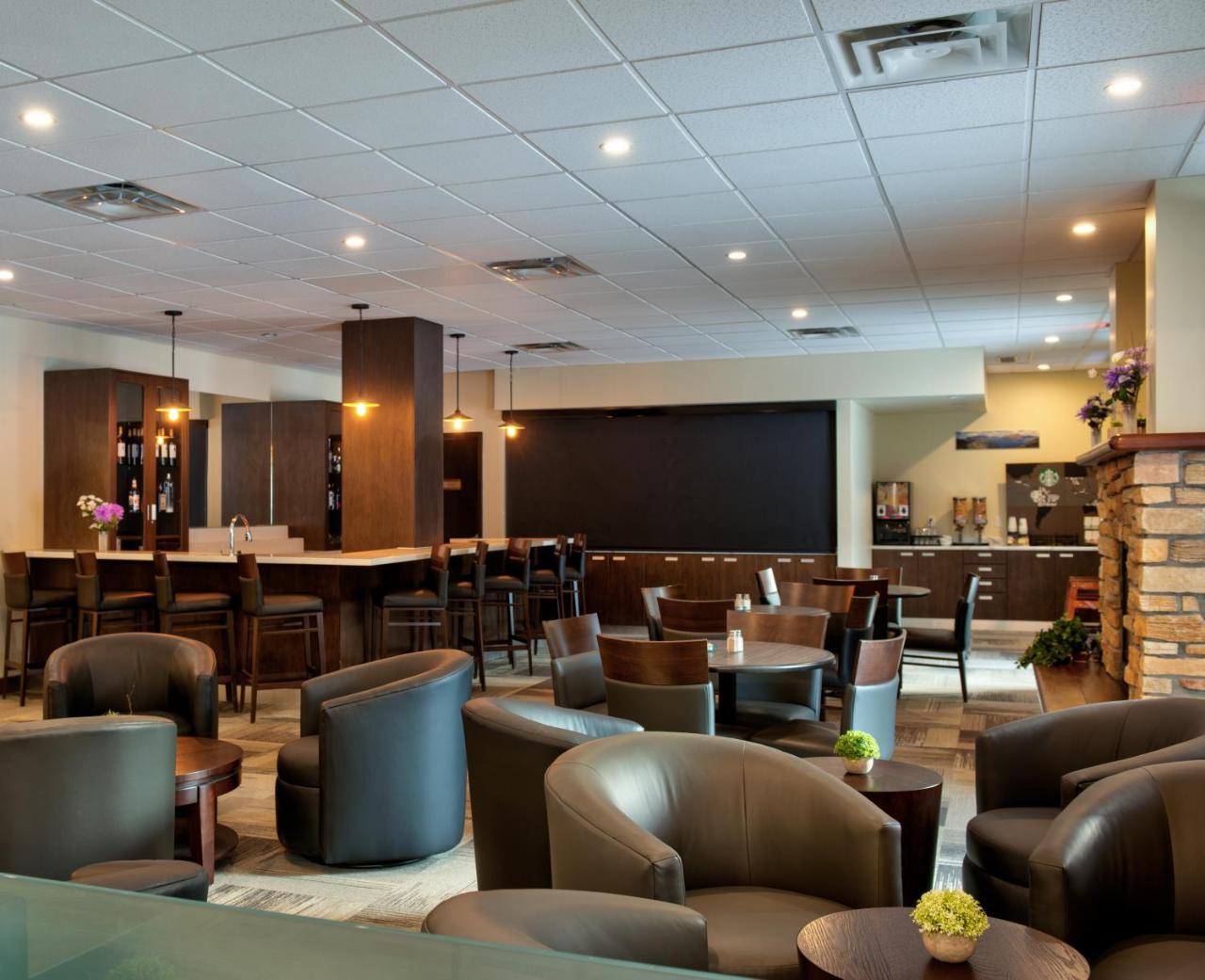 Clearwater Hotel Ltd Fort Mcmurray Eksteriør bilde